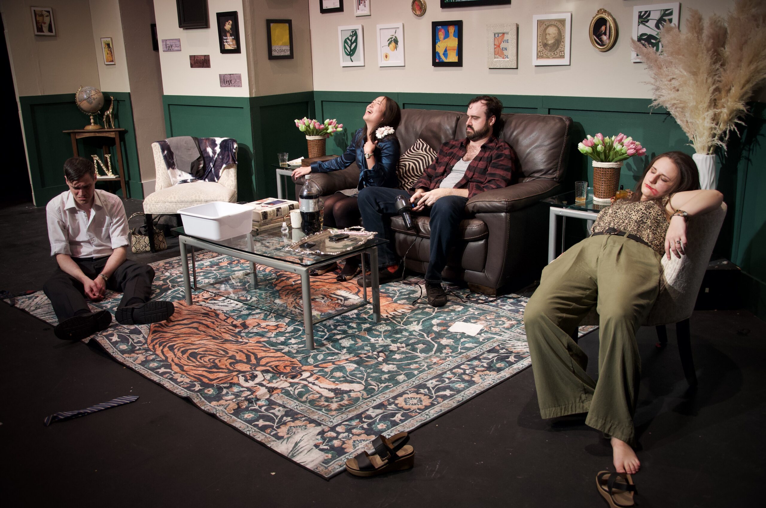 What is it like to be an animal? Acting in “God of Carnage”